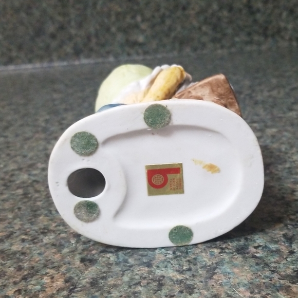 Boy with Camera Figure - Picture 3 of 3